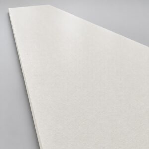 White cellular PVC foam sheet with woodgrain surface and cut edge, 3/4 inch